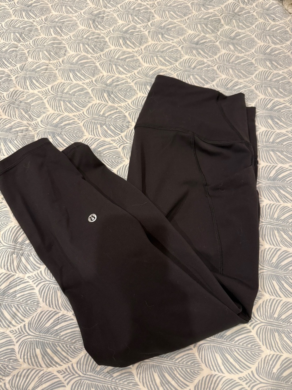 Lululemon Wonder Train tight with pockets